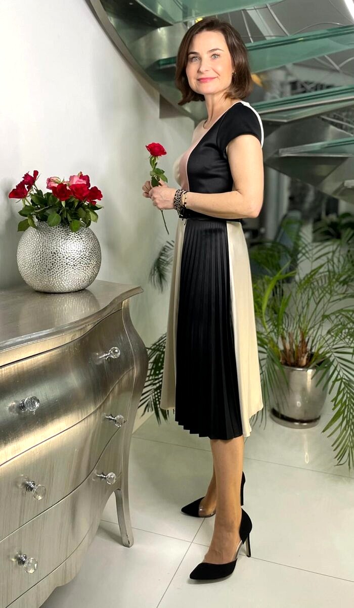Sukienka Samanta elegancka 05473
