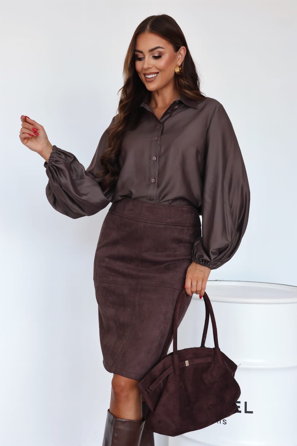 Spódnica do kolan z wysokim stanem M04310